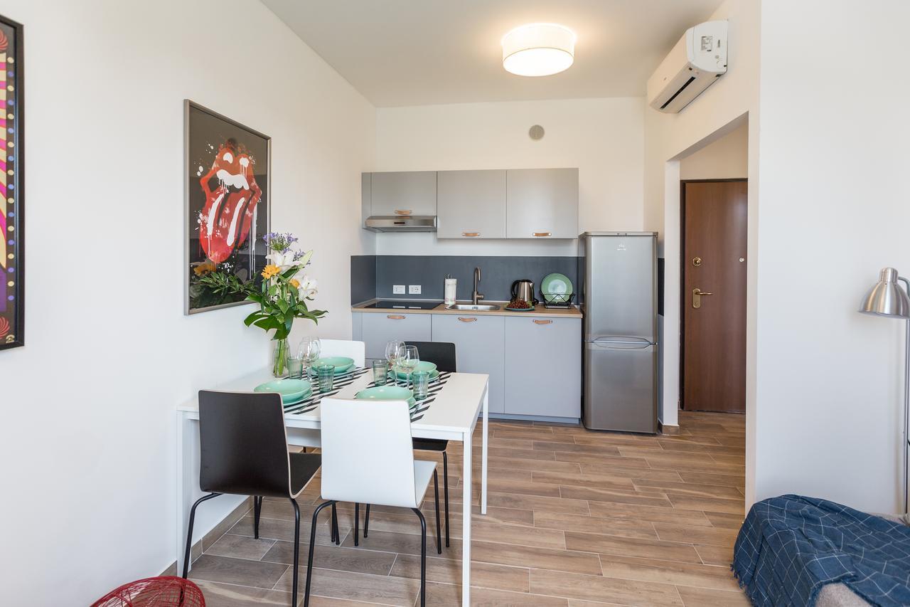 Certosa Colorful Mini Flats Apartment Milan Exterior photo