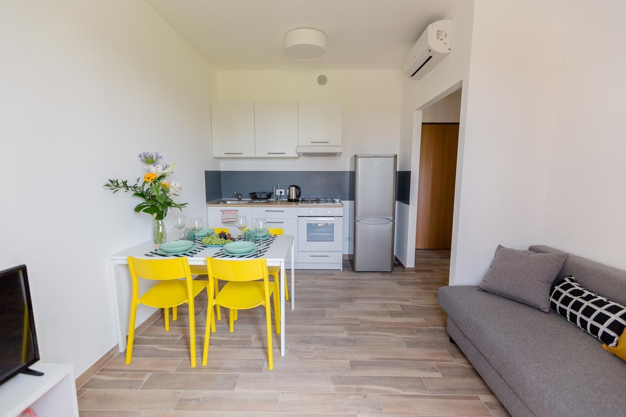 Certosa Colorful Mini Flats Apartment Milan Exterior photo
